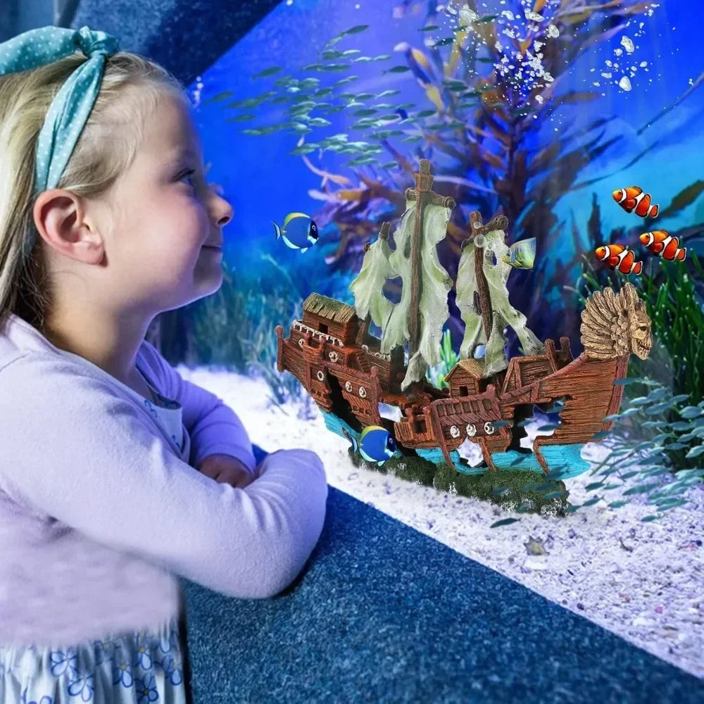 Customizable Shipwreck Aquarium Ornament With Sail Decoration For Tanks