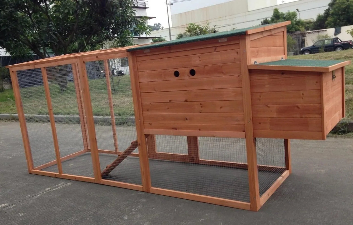 High-Concerned Deluxe Solid Wood Chicken Coop With Run And Nesting Box