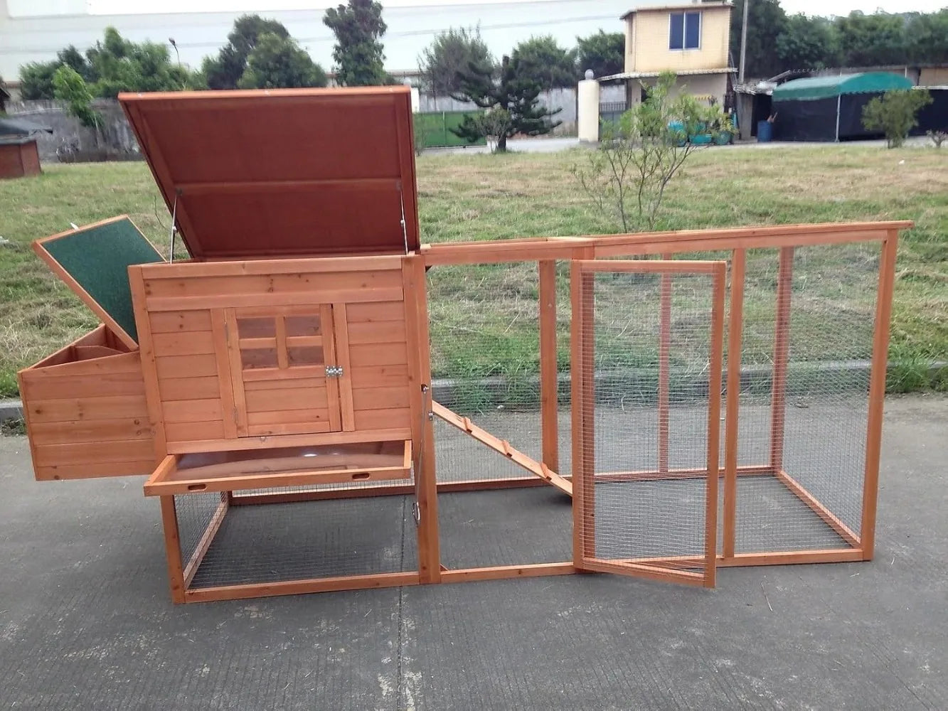 High-Concerned Deluxe Solid Wood Chicken Coop With Run And Nesting Box